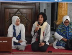 Wakapolda Papua Barat Hadiri Pengajian Ramadhan dan Berikan Santunan Anak Yatim di Masjid Ridwanul Bahri Fasharkan