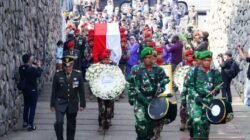 Bentuk Penghormatan Negara, Panglima TNI Pimpin Upacara Pemakaman Militer