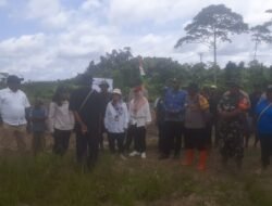 Kapolsek Bonggo Hadiri Kegiatan Percepatan Tanam Padi Gogo di Kampung Tetom Jaya