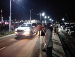 Personel Polres Sarmi Amankan Ibadah KKR HUT ke-24 Kabupaten Sarmi di Mararena