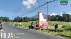 Koramil 1310-05/Kauditan Gelar Karya Bakti Gerakan Indonesia Asri Bersihkan Poros Jalan Tontalete