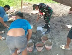 Demi Segera Terwujudnya Jembatan Beton Garuda, Warga dan Babinsa Turun Bantu Proses Pekerjaan