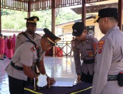 Kapolres Sarmi Pimpin Upacara Sertijab Kasat Resnarkoba, Kasat Samapta dan Kapolsek Pantai Barat