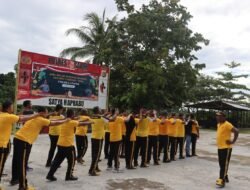 Wujudkan Personel yang Sehat dan Siap Bertugas, Wakapolres Sarmi Pimpin Pelaksanaan Olahraga Pagi