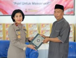 Penyerahan Bantuan Sosial Dalam Rangka Hari Bhayangkara Ke-80 di Pesantren Hidayatullah Anday