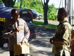 Polda Papua Barat Berikan Bantuan Air Bersih dalam Rangka Hari Bhayangkara ke-80