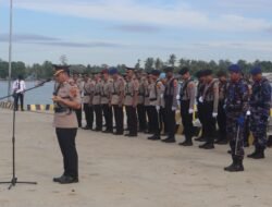HUT Bhayangkara ke-80, Polres Sarmi Gelar Upacara Tabur Bunga di Pelabuhan Sarmi