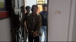 Dari Sarmi ke Polda Papua : Terduga Penyuplai Senjata KKB Digiring Tim Gabungan Yang Dipimpin Kasat Reskrim
