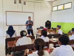 Bentengi Generasi Muda dari Narkoba dan Miras, Satresnarkoba Polres Sarmi Berikan Edukasi kepada Peserta MPLS