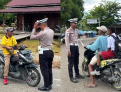 Sat Lantas Polres Mamberamo Raya Laksanakan Strong Point Pagi, Wujudkan Kamseltibcarlantas