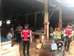 Sat Samapta Polres Sarmi Perkuat Harkamtibmas Melalui Patroli Dialogis di Pasar Sentral Mararena